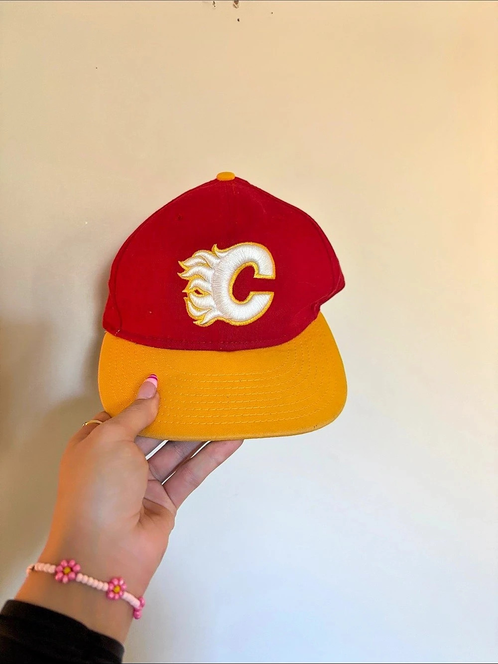 New Era Calgary Flames Vintage NHL Snapback Hat Baseball Cap Red & Yellow